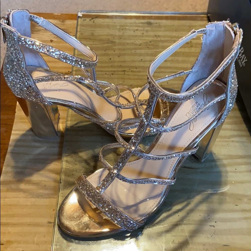 Jewel Badgley Mischka Gold Shimmer Heel